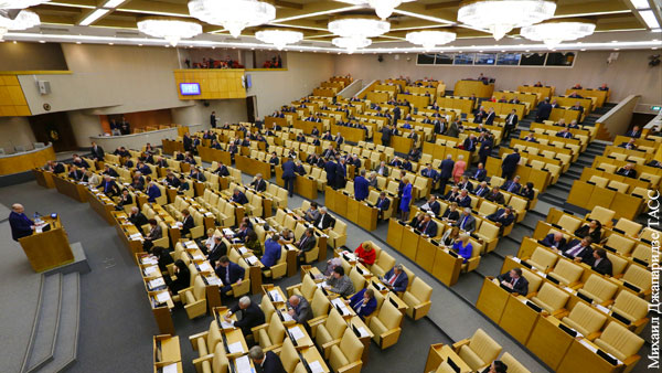 Политолог: ЕР могла претендовать в Госдуме на большее число комитетов
