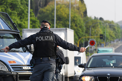 В Греции арестовали застреливших автоугонщика полицейских