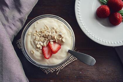 Названа опасность употребления фруктовых йогуртов на завтрак