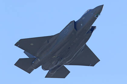 Греция получила от США запрос на размещение самолетов F-35 и F-15 на Крите