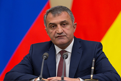 Президент Южной Осетии назвал референдум судьбоносным шагом
