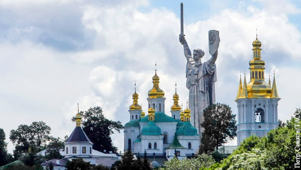 В мире: Украинская церковь ускорила распад Украины