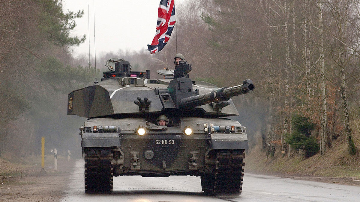 Глава Генштаба Сандерс предупредил, что передача танков Киеву ослабит британскую армию