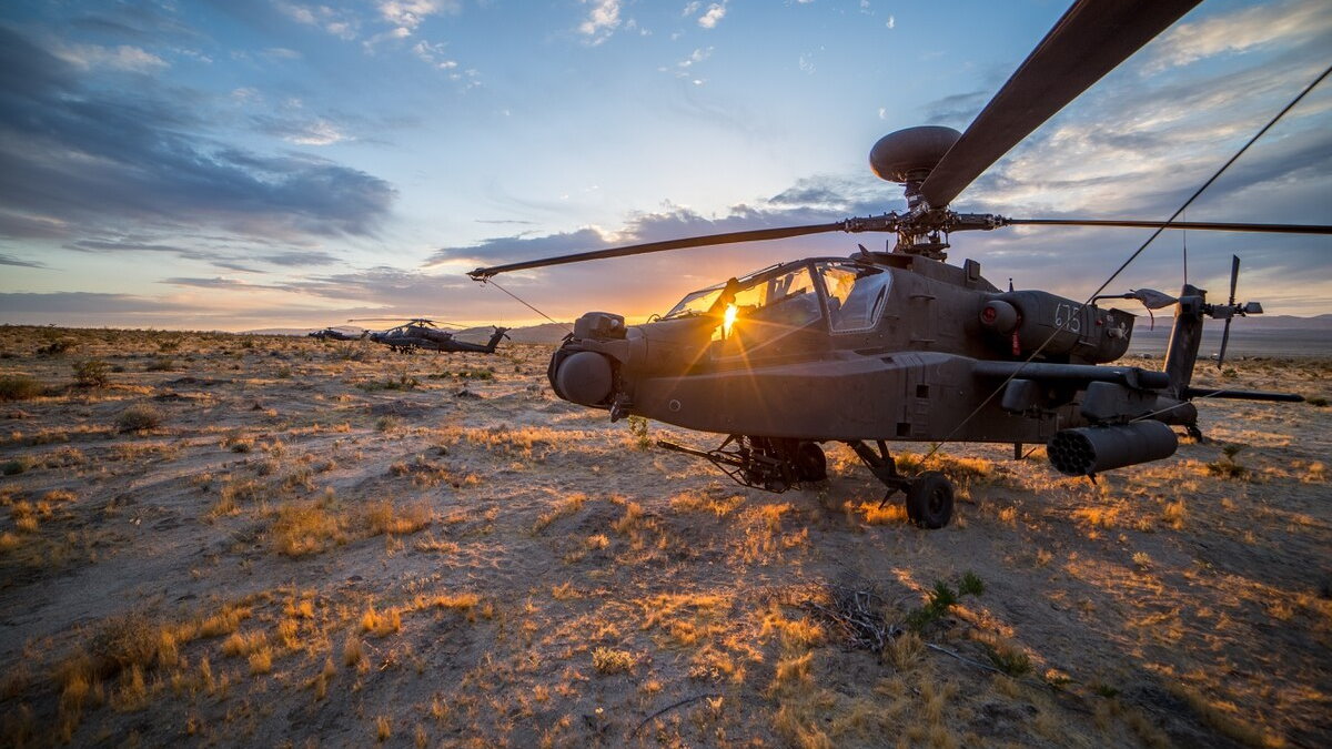 Полеты военной авиации США приостановлены из-за столкновения вертолетов