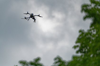 В европейской стране начали тестировать систему перехвата дронов