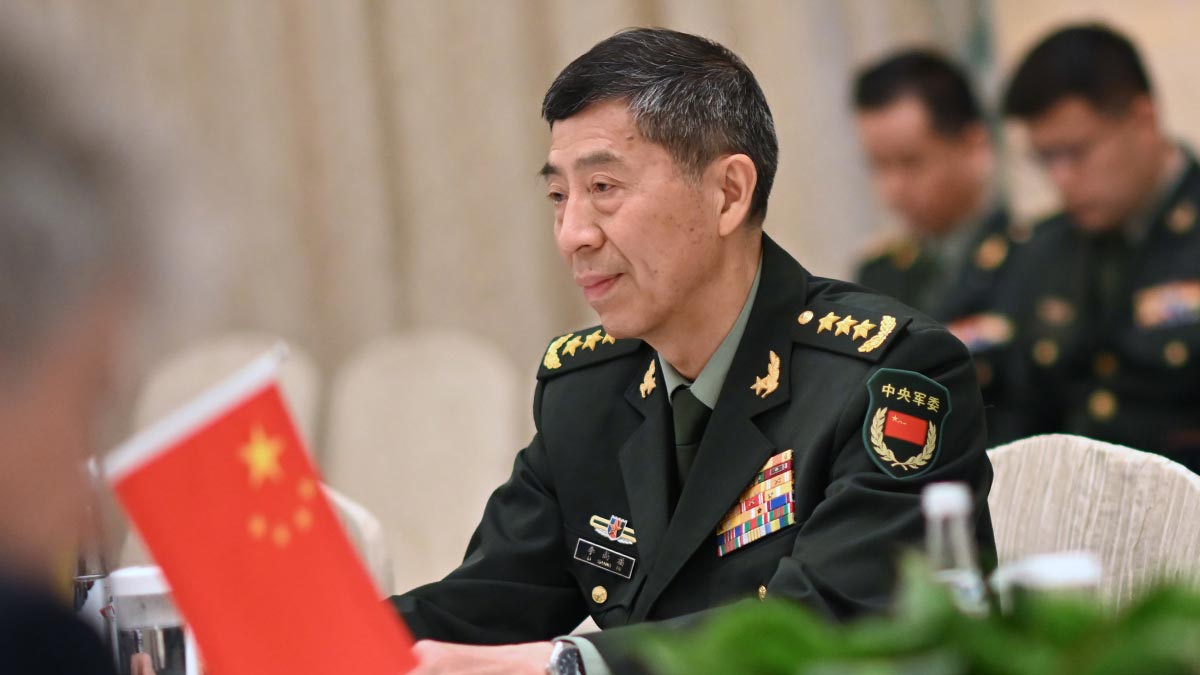 Китай предупредил о "невыносимой катастрофе"в случае конфликта с США