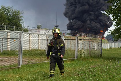 Пожар на нефтебазе в Воронеже ликвидировали