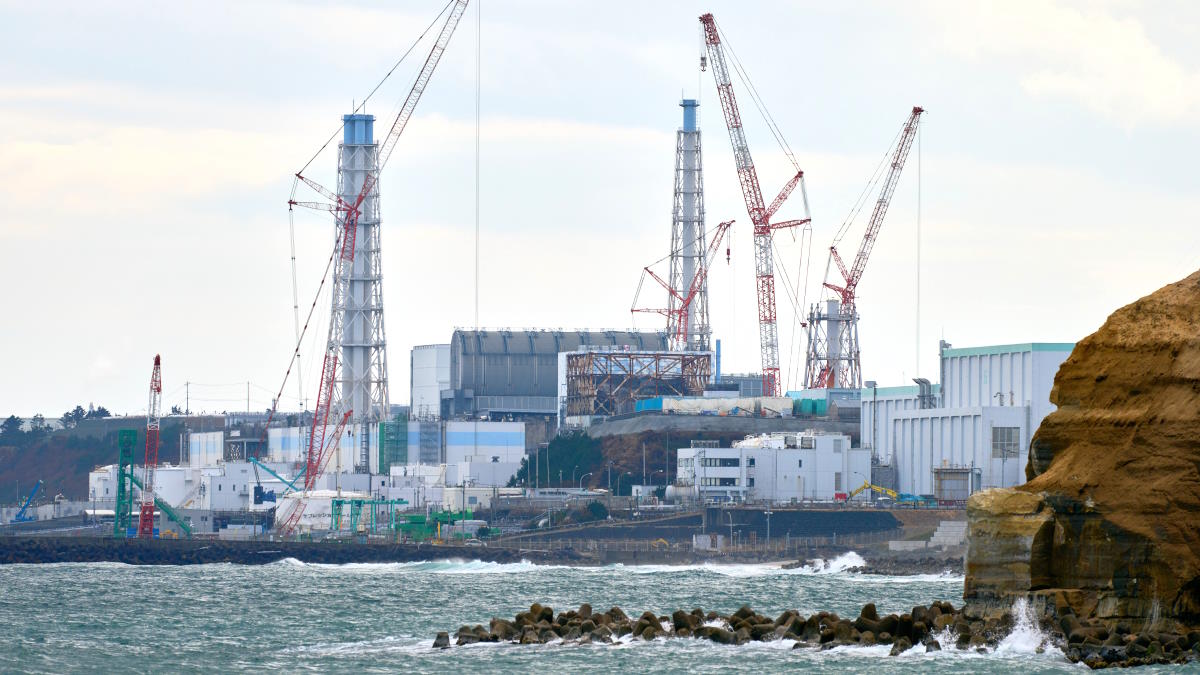 Токио сбросит в море радиоактивную воду с поврежденной АЭС