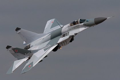 МиГ-29 сопроводил приближавшийся к российской границе норвежский самолет