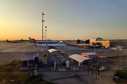 Два аэропорта Москвы приостановили прием и отправку самолетов