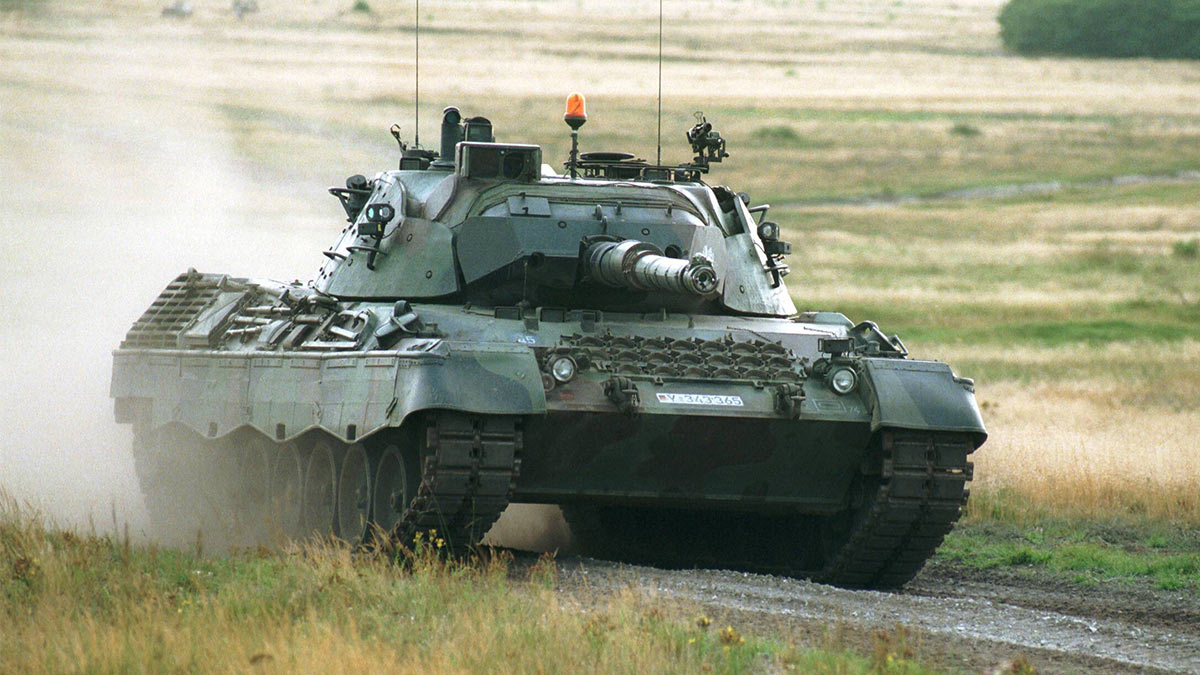     10  Leopard 1A5  