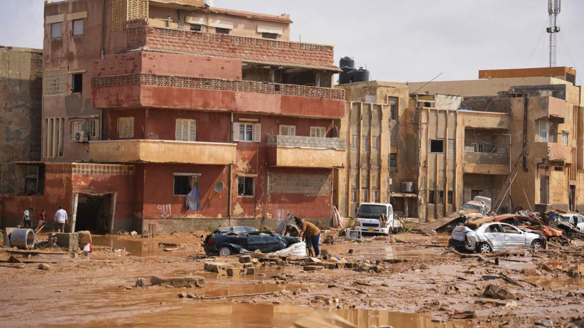 При катастрофическом наводнении в Ливии без вести пропали 10.000 человек