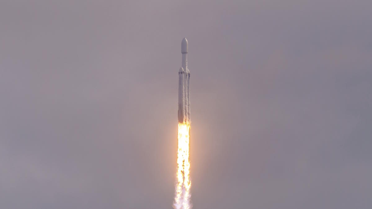       SpaceX  ULA  $2,5 
