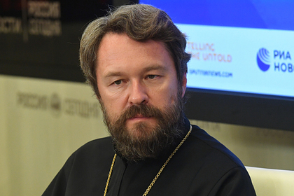 В РПЦ раскритиковали вышедшего на проповедь в противогазе российского священника
