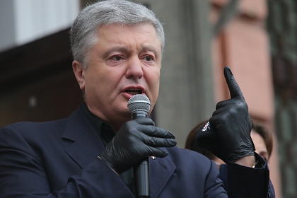 Порошенко приписал себе спасение Украины от «агрессора»