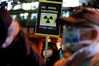 Власти Японии разрешили слить в океан воду с «Фукусимы»