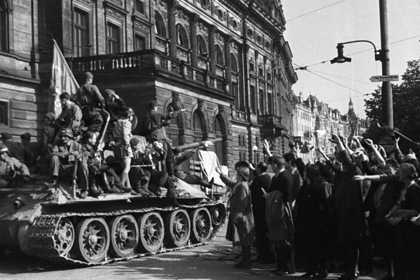 Минобороны обвинило Чехию в попытках уменьшить роль СССР во Второй мировой войне