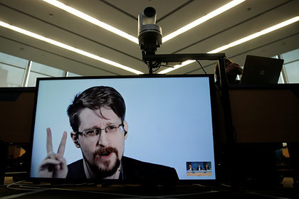 Сноуден назвал инцидент с основателем NEXTA в Белоруссии возмутительным