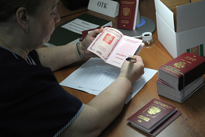 В МВД разъяснили правила получения загранпаспортов за рубежом