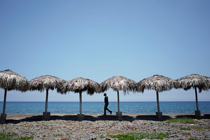 Более 150 российских туристов изолировали на Кубе