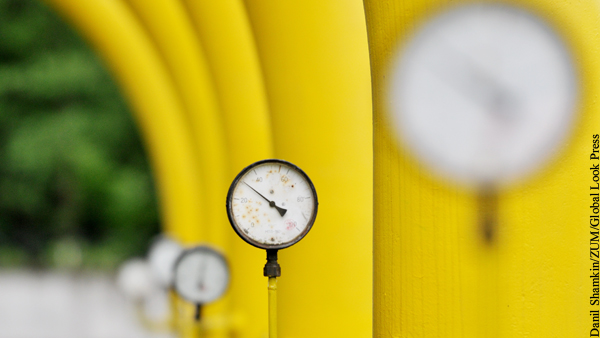 Газпром начал отбирать газ из хранилищ в Европе и России