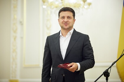 Зеленский созвал внеочередное заседание Рады ради герба Украины
