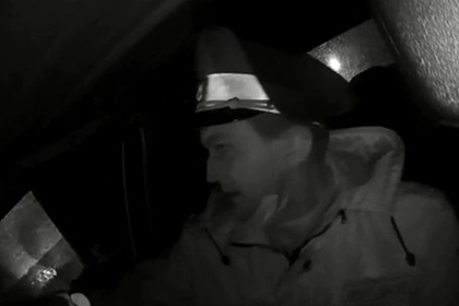 Сотрудники ГИБДД устроили стрельбу по нетрезвому водителю и попали на видео