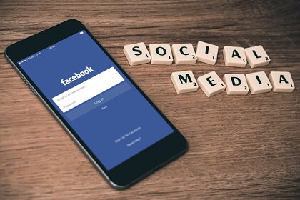      Facebook
