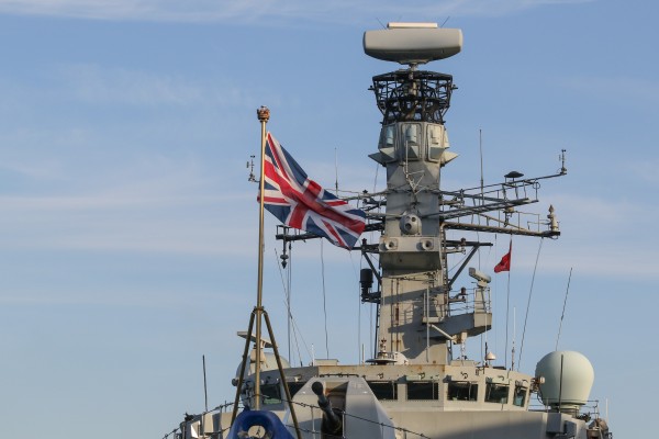 Daily Telegraph: Двигатели кораблей британских ВМС выходят из строя из-за потепления мирового океана