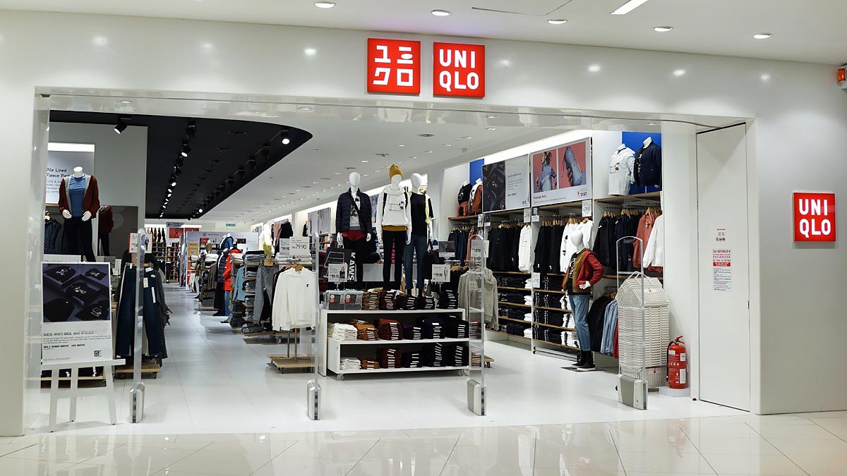   ,      Uniqlo