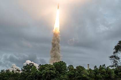        Ariane 6  Vega C