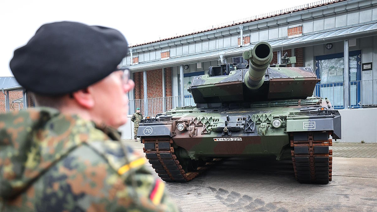       Leopard 2  