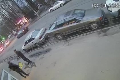 В Киеве неизвестный открыл огонь по магазину из автомата