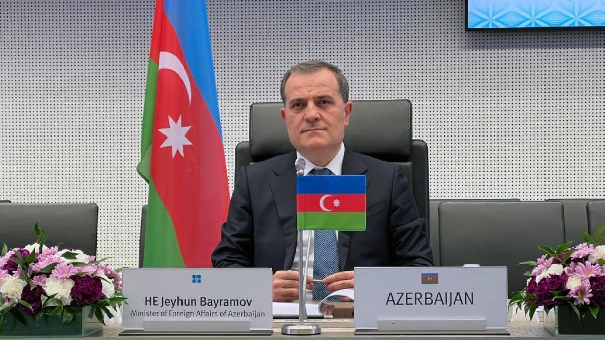 Главы МИД Азербайджана и Ирана обсудили недопонимание между двумя странами