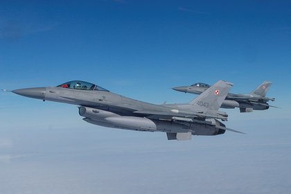    F-16   