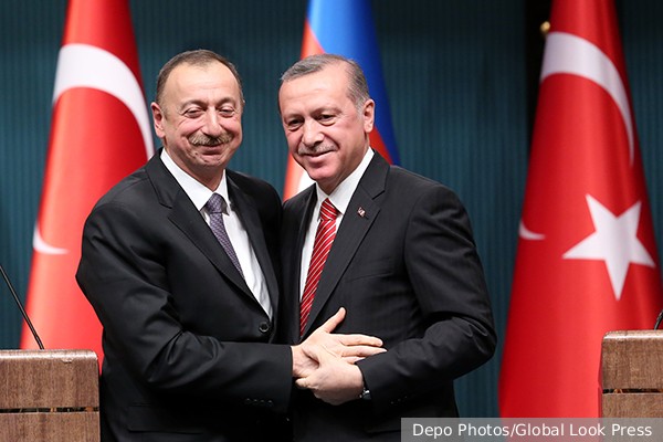 Президент Азербайджана Алиев поздравил турецкого лидера Эрдогана «с завоеванием большинства голосов» на выборах в Турции