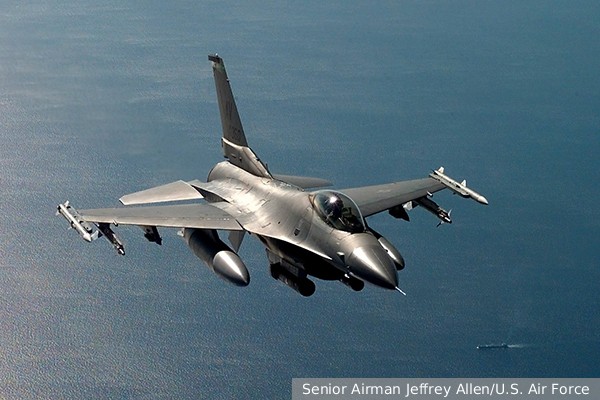 CNN:        F-16