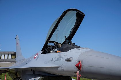          F-16