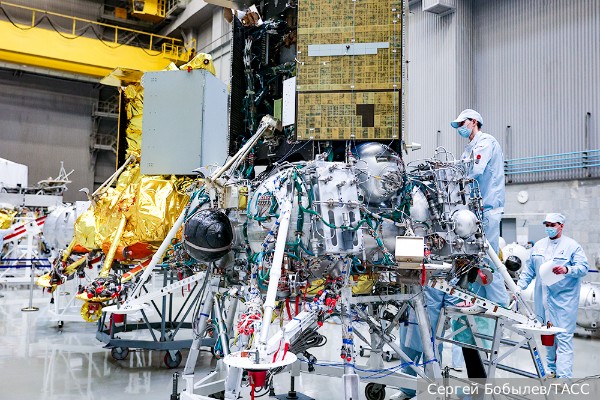 Роскосмос: Запуск к Луне отечественной станции пройдет в августе