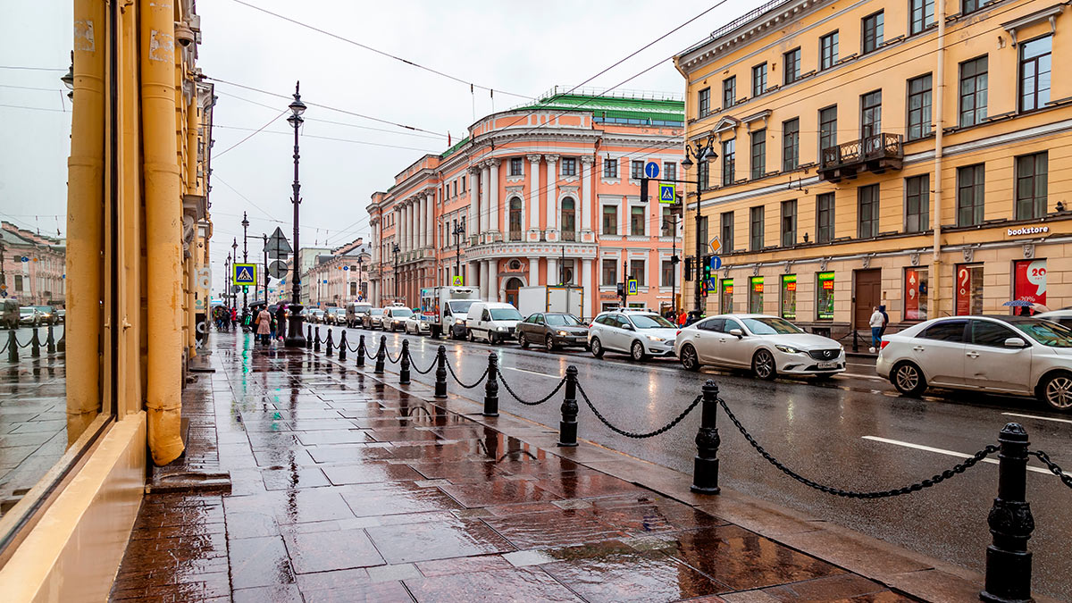 Жителей Санкт-Петербурга в первые дни июня ждет "апрельская"погода