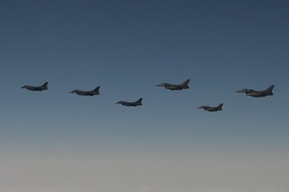        F-16
