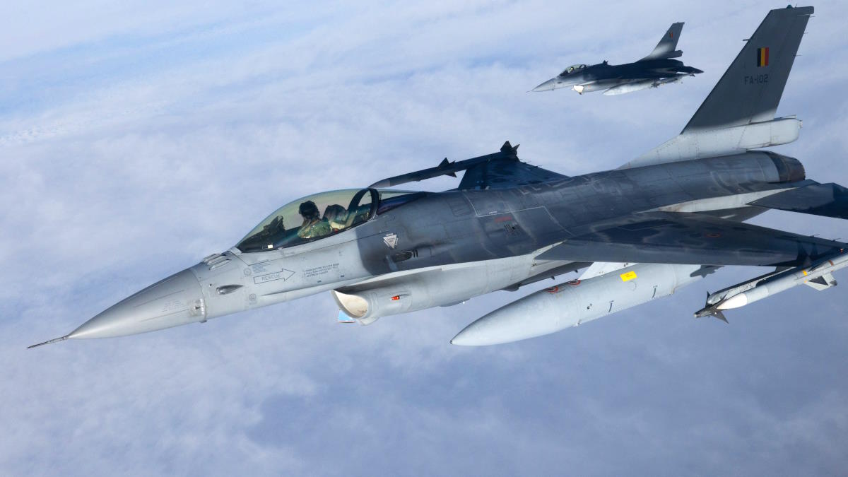 В ФРГ заявили, что могли бы предложить аэродромы для обучения украинских пилотов на F-16