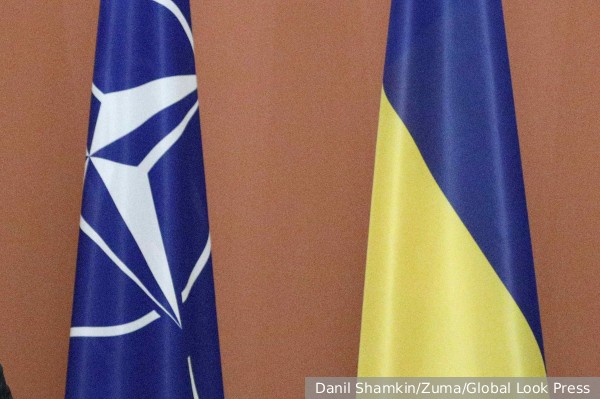 Главы МИД Британии и Франции Клеверли и Колонна поддержали вступление Украины в НАТО в обход плана действий по членству