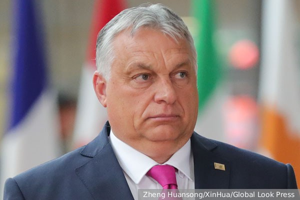 Орбан прокомментировал мемом с Траволтой проблемы бюджета ЕС