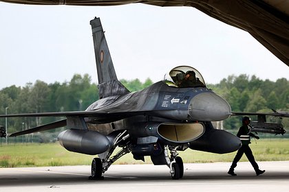      F-16 