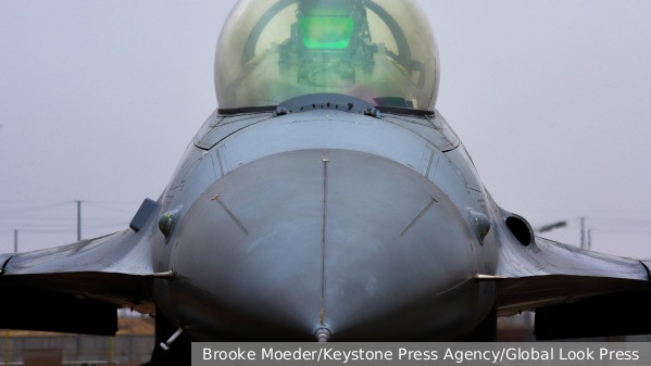            F-16 