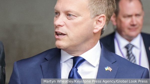 Министр обороны Британии Шэппс сообщил о планах разместить военных на Украине