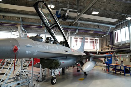         F-16