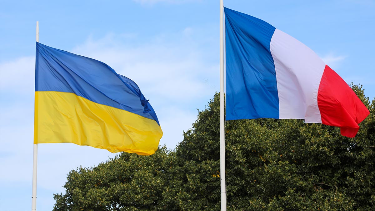 Франция планирует прекратить поставки Украине вооружений из своих арсеналов