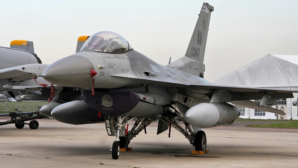 :      F-16,   